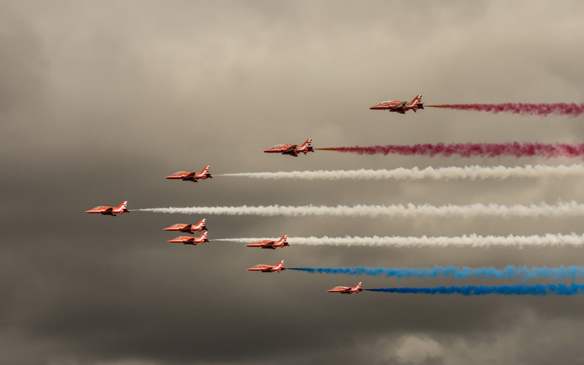 范奥特尔戴克蝶泳节奏稳定夺掌声,范戴克 退役